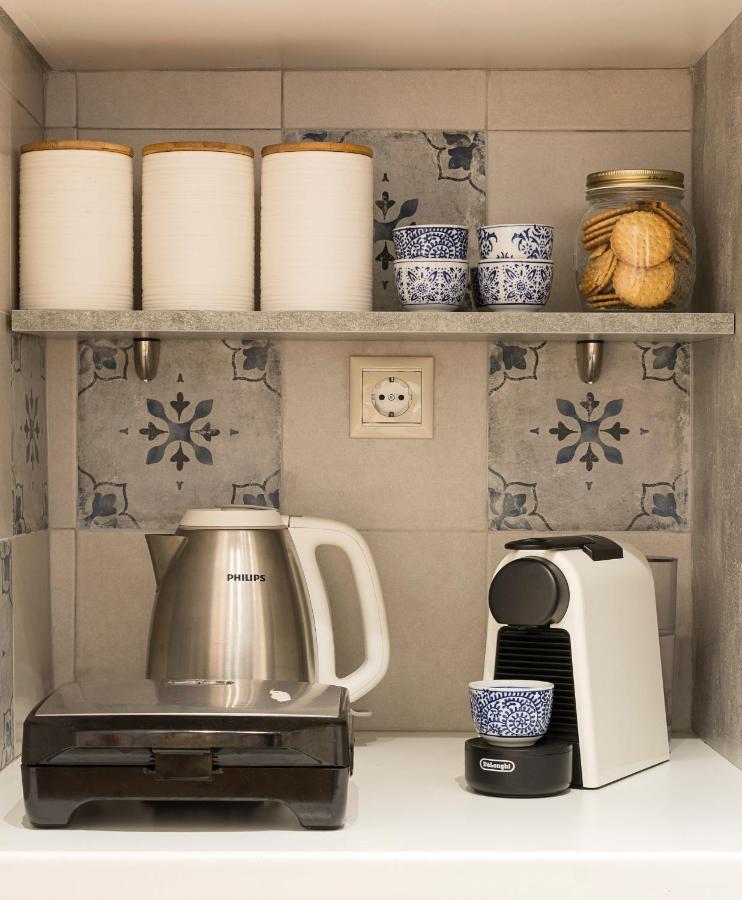 Apartment 1 Km From The Acropolis 1 Bedroom Netflix And Washing Machine